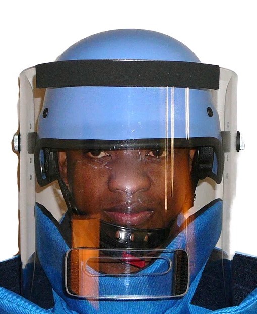 Шлем для гуманитарного разминирования с защитным экраном HOLDFAST SYSTEMS